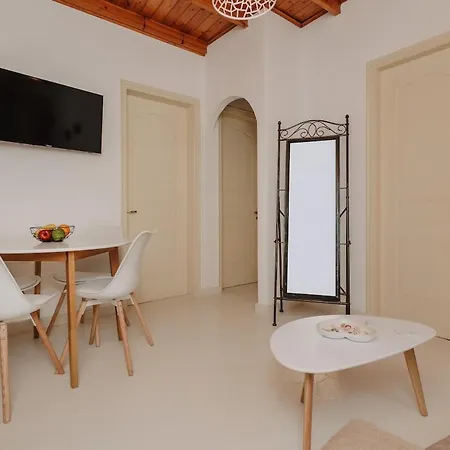 Porto Corfu Apt! *