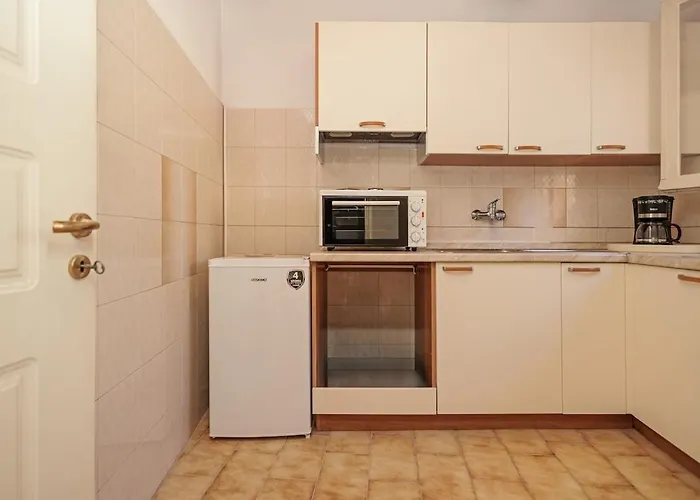 Porto Corfu Apt! Апартаменты Corfu (city)